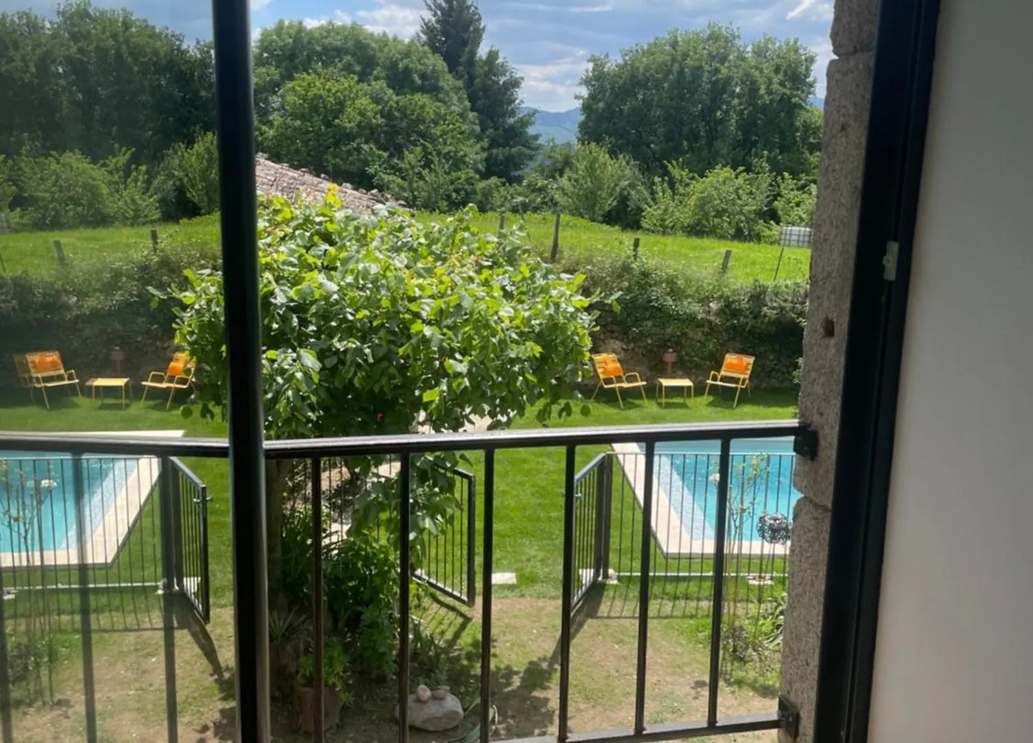 La Demeure Des Maitres Bed & Breakfast Chirols