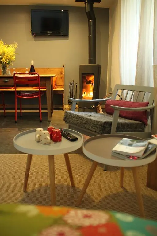 ***  La Demeure Des Maitres Bed & Breakfast Chirols France