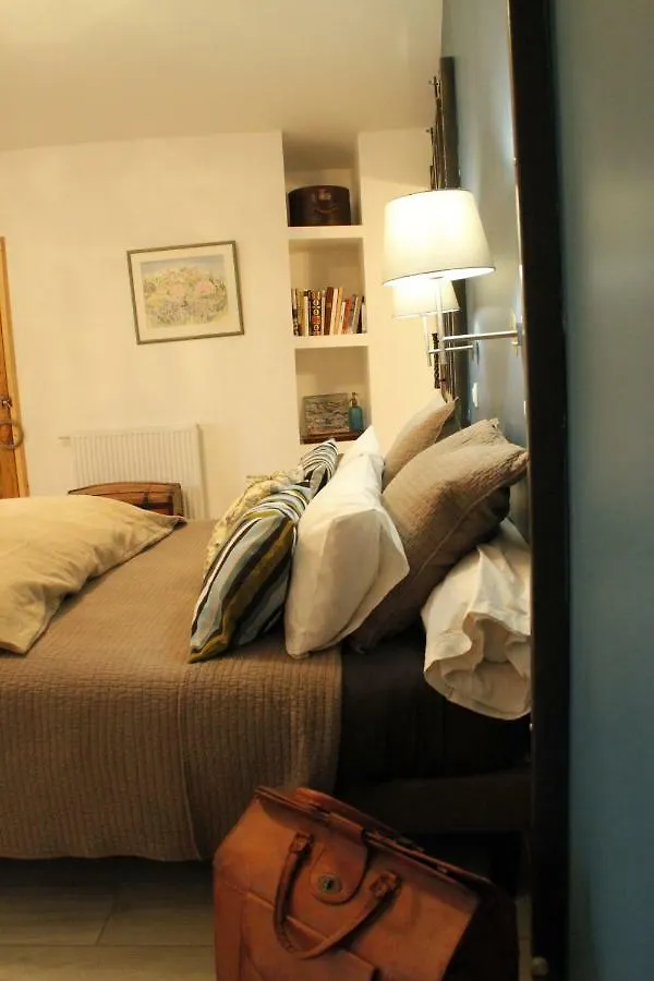 La Demeure Des Maitres Bed & Breakfast Chirols 3*,  France